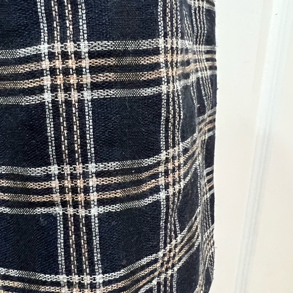 MIDI plaid skirt with button and pockets - Picture 4 of 8